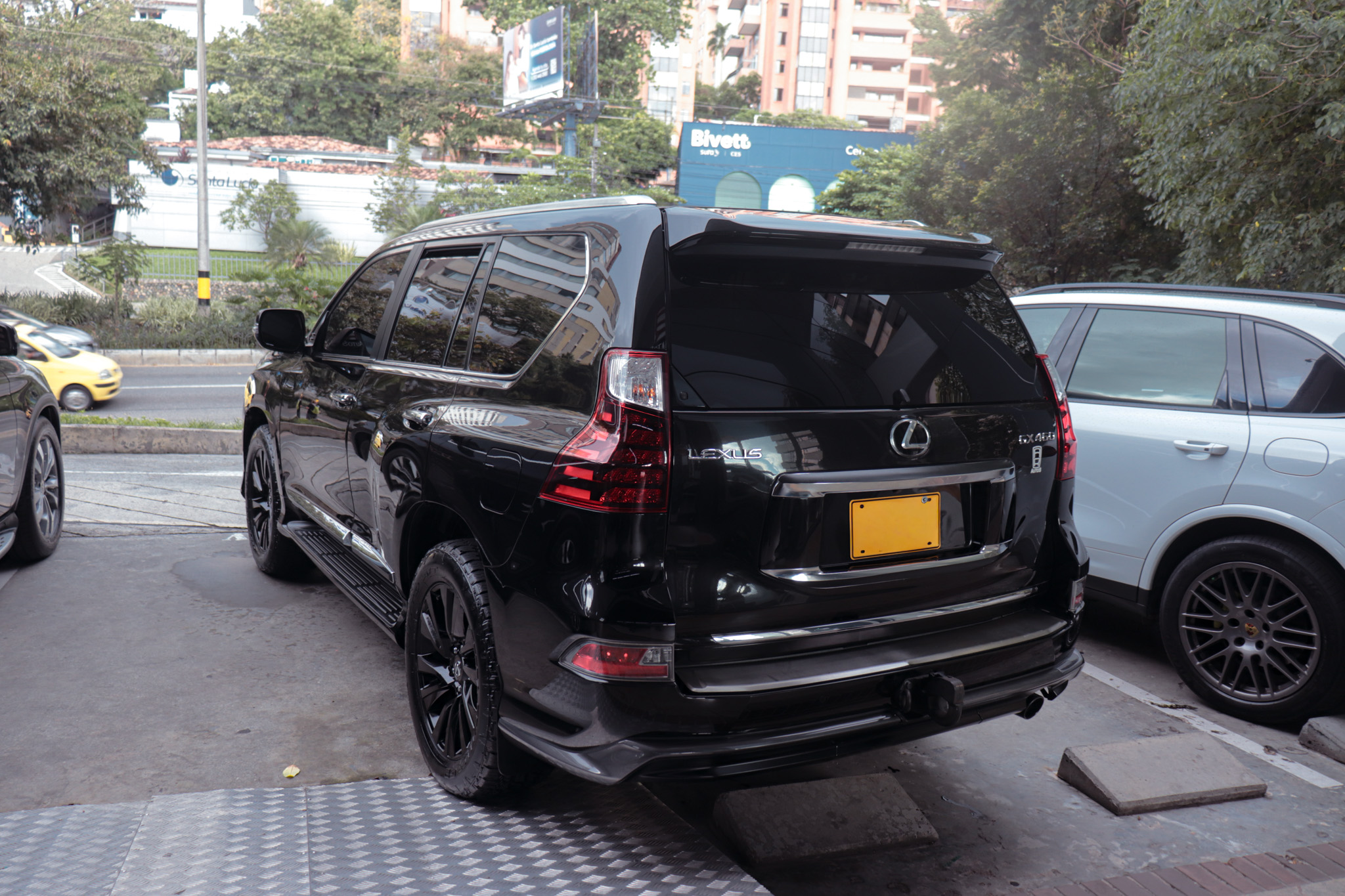 LEXUS GX460 (BLINDADO) 2021