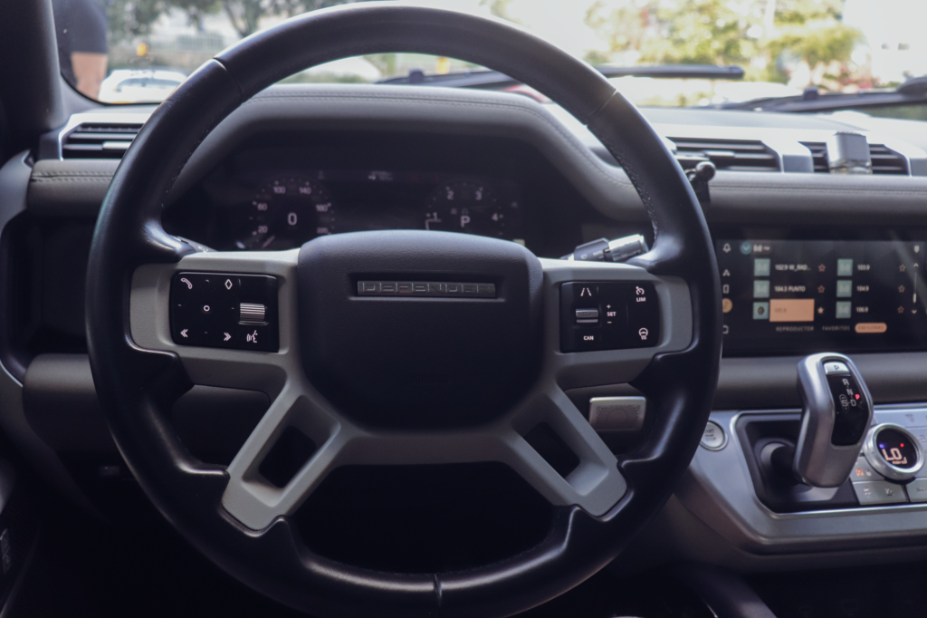 LandRover Defender FirstEd 2021 ID0026 11