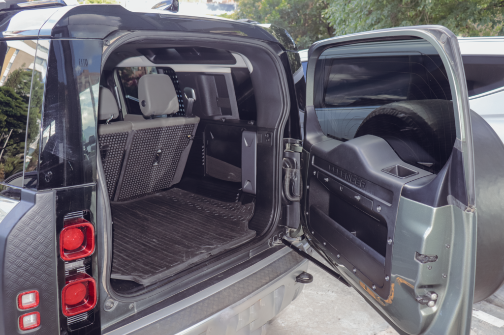 LandRover Defender FirstEd 2021 ID0026 14