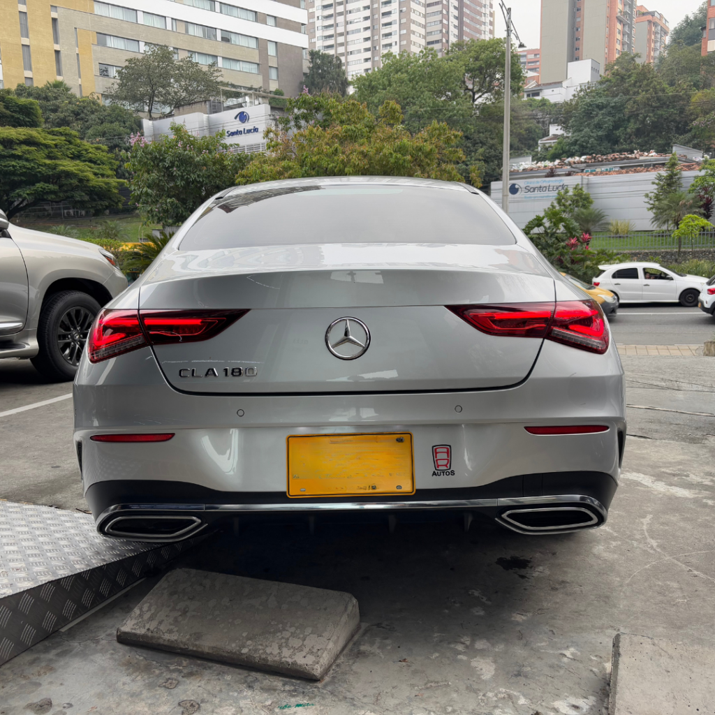 MERCEDES CLA 180 2