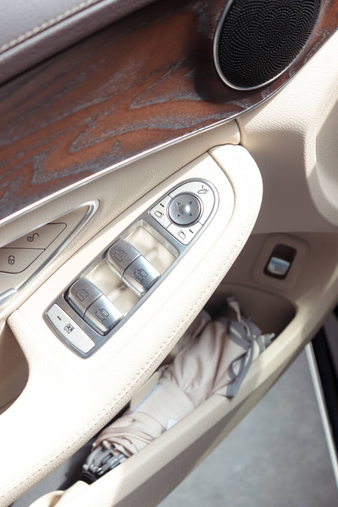 Mercedes C200 2020 ID0021 12