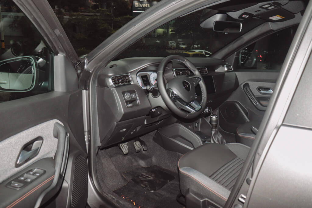 Renault Duster Iconic 2026 ID0015 15