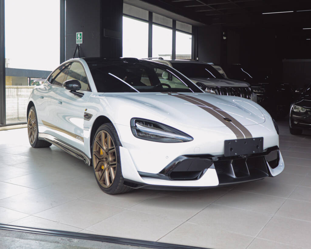 Xiaomi SU7 Ultra 2025