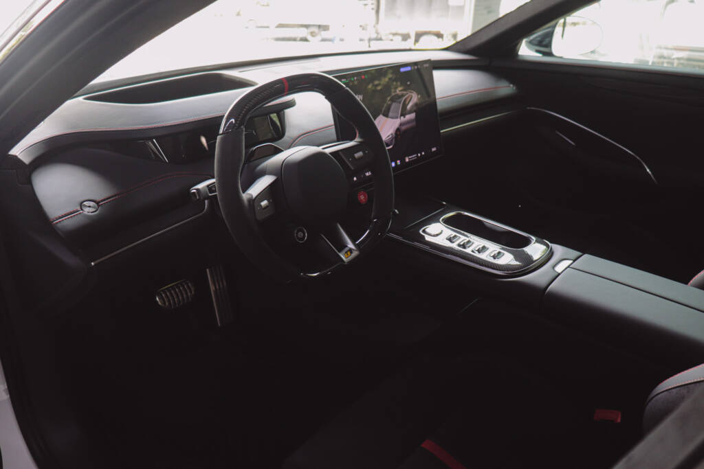 SU7 Ultra 2025 Nuevo 6 1