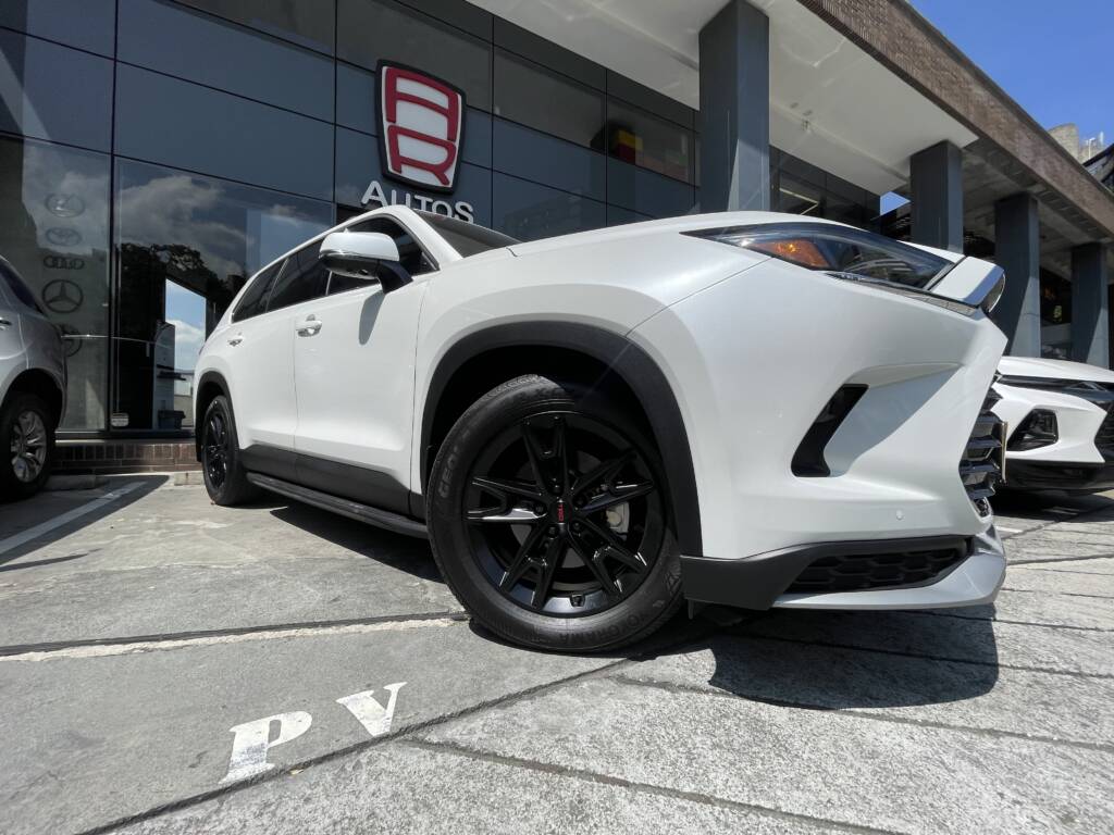 Toyota GrandHighlander Platinum 2024 ID0016 3