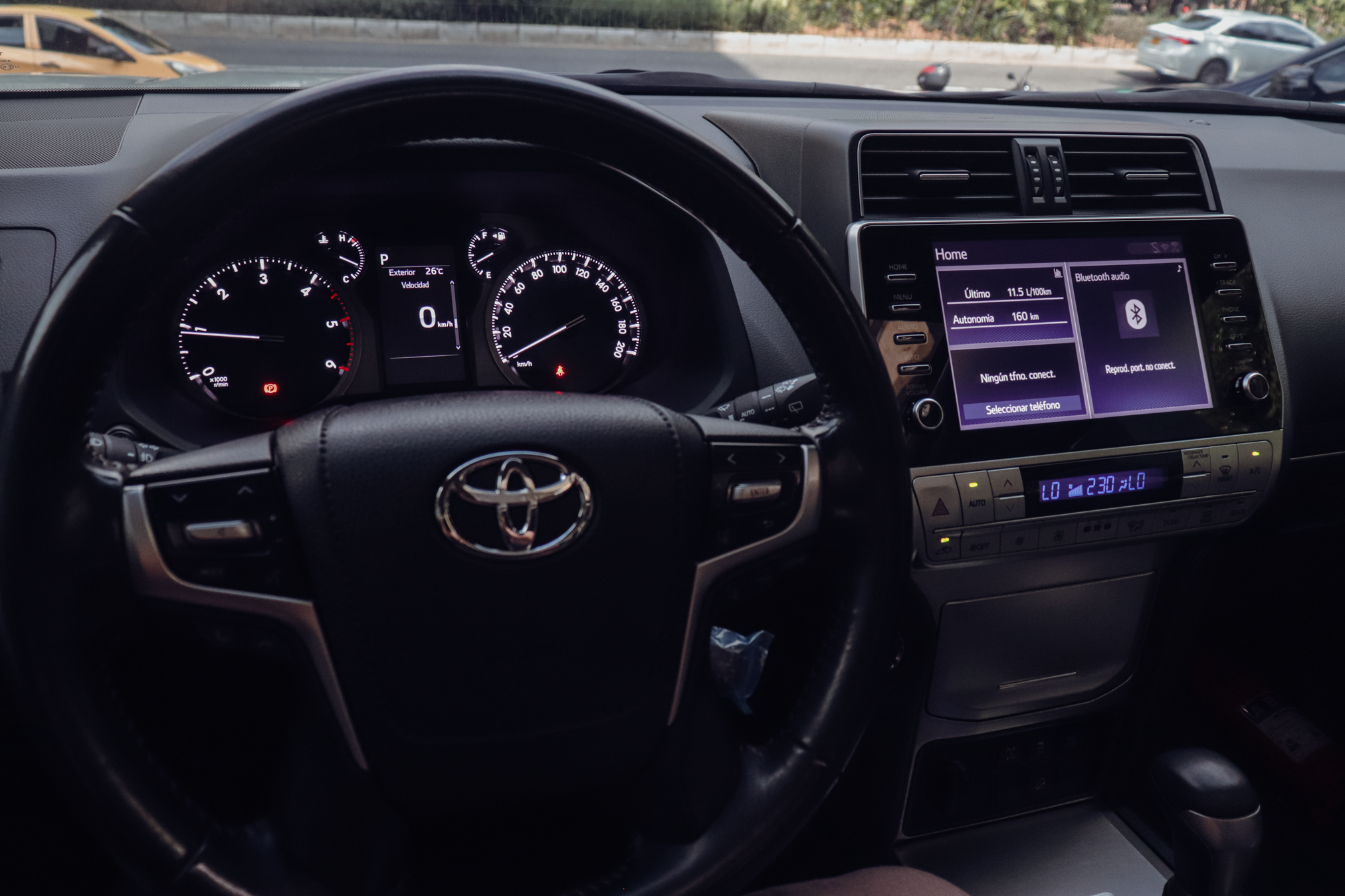 TOYOTA LAND CRUISER PRADO VX 2022