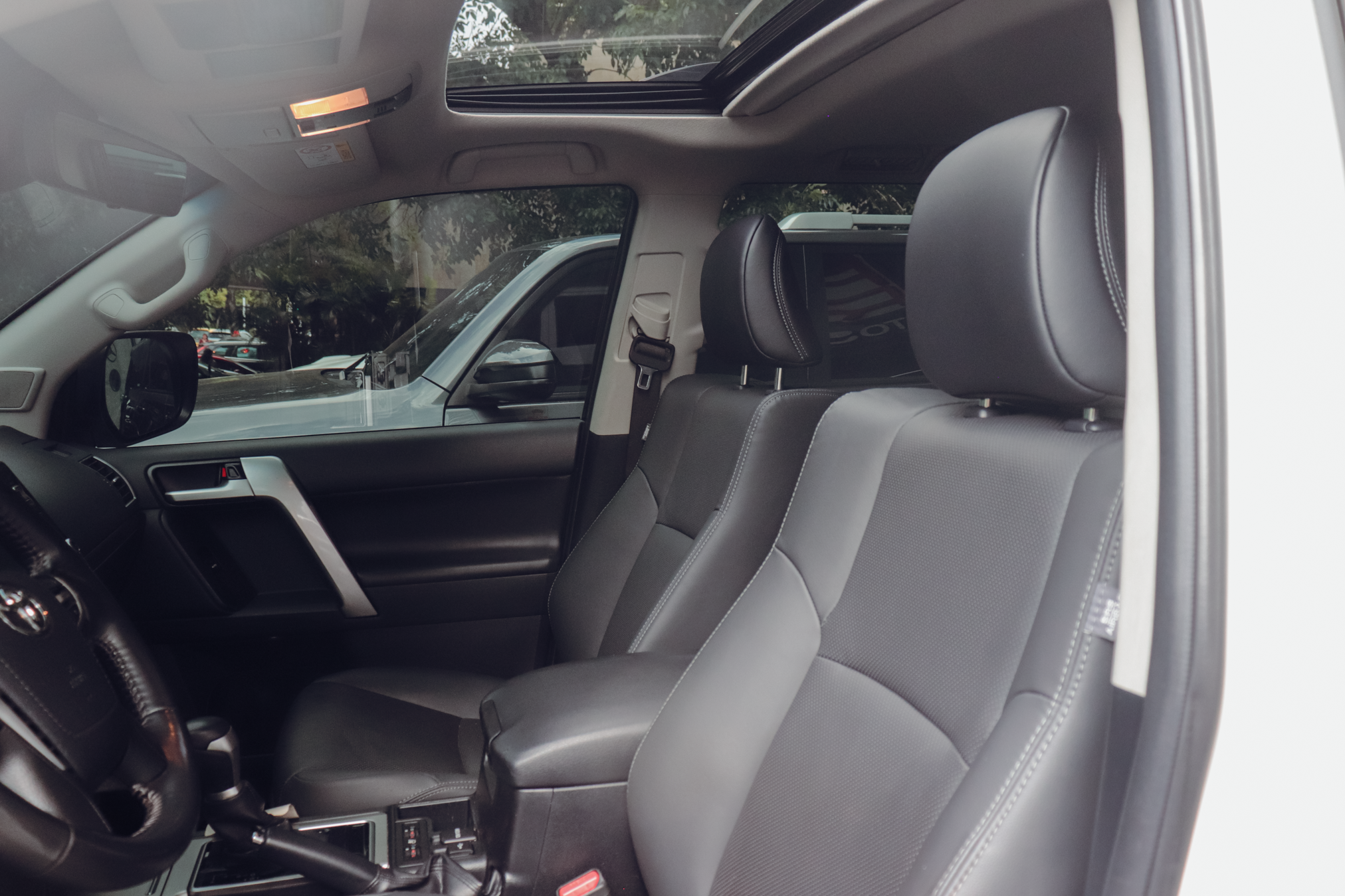 TOYOTA LAND CRUISER PRADO VX 2022