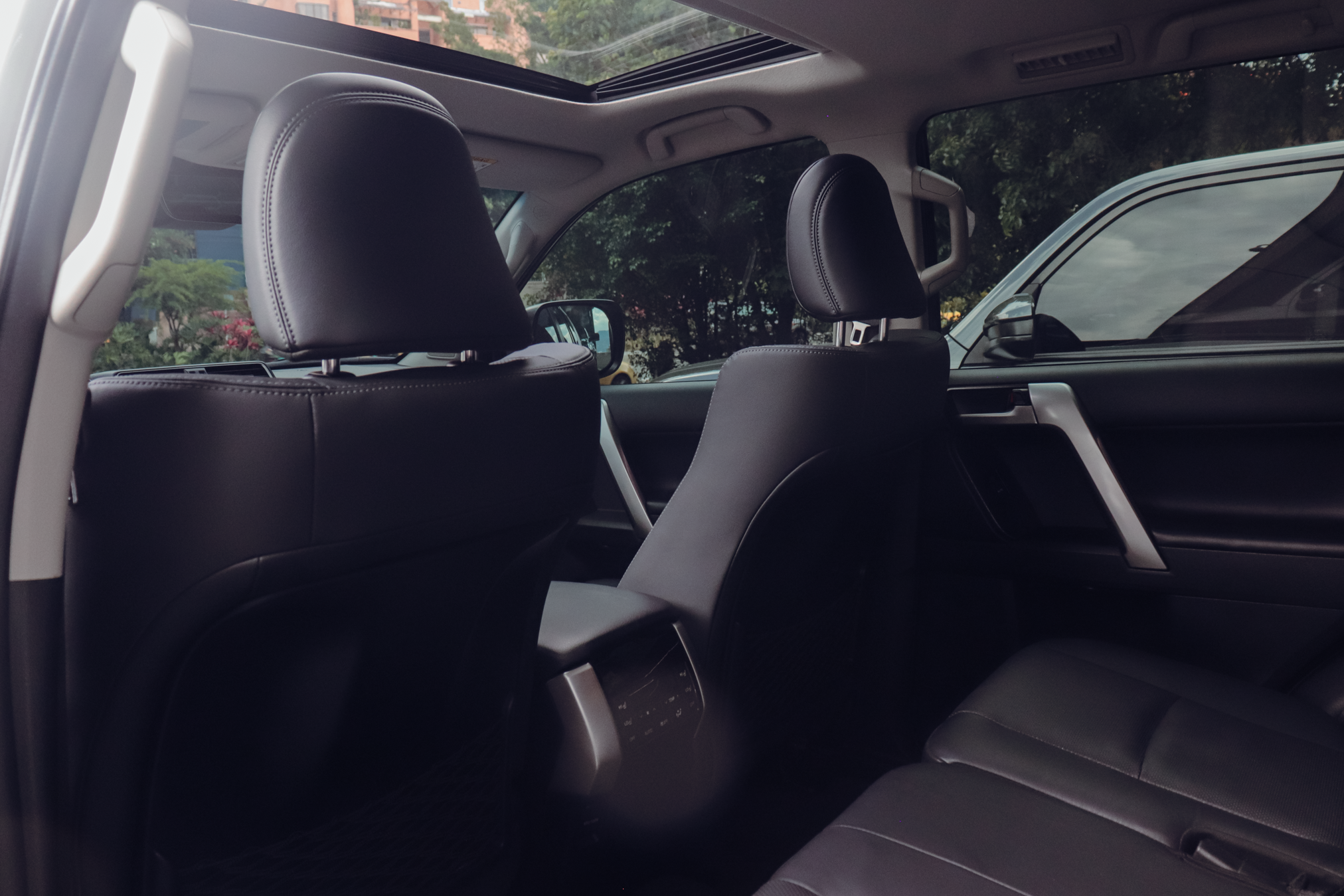 TOYOTA LAND CRUISER PRADO VX 2022
