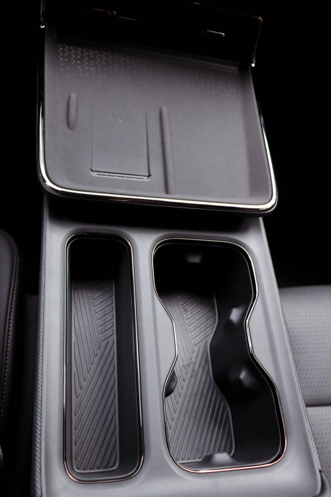 Toyota bZ3X Limited 2025 ID0053 28