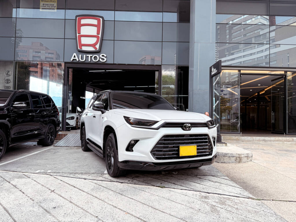 Toyota Grand Highlander Limited 2024