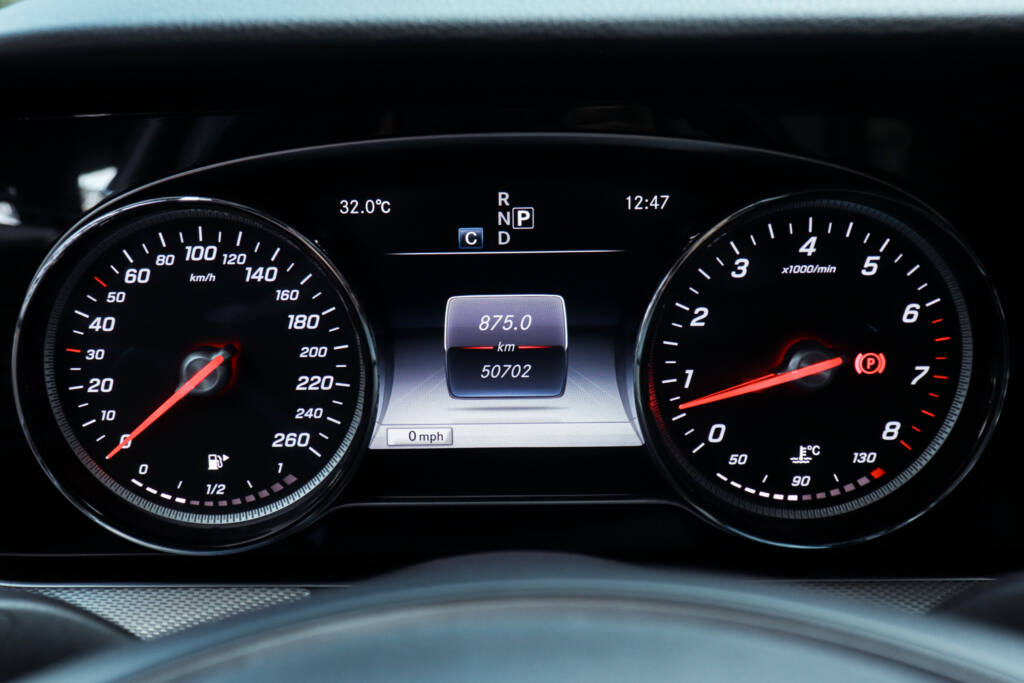 IMG 8545Mercedes E200 Avantgarde 2017 ID0072 12