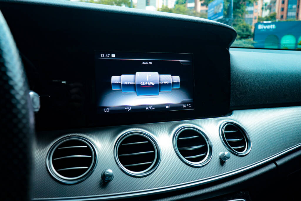 IMG 8545Mercedes E200 Avantgarde 2017 ID0072 13