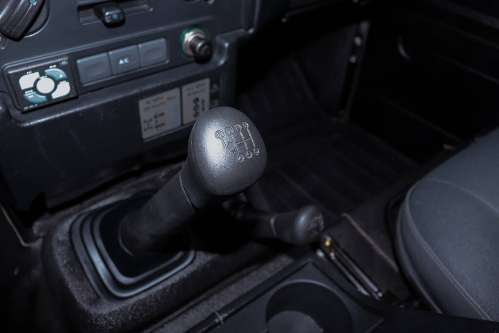 LandRover Defender110 S 2013 ID0071 15