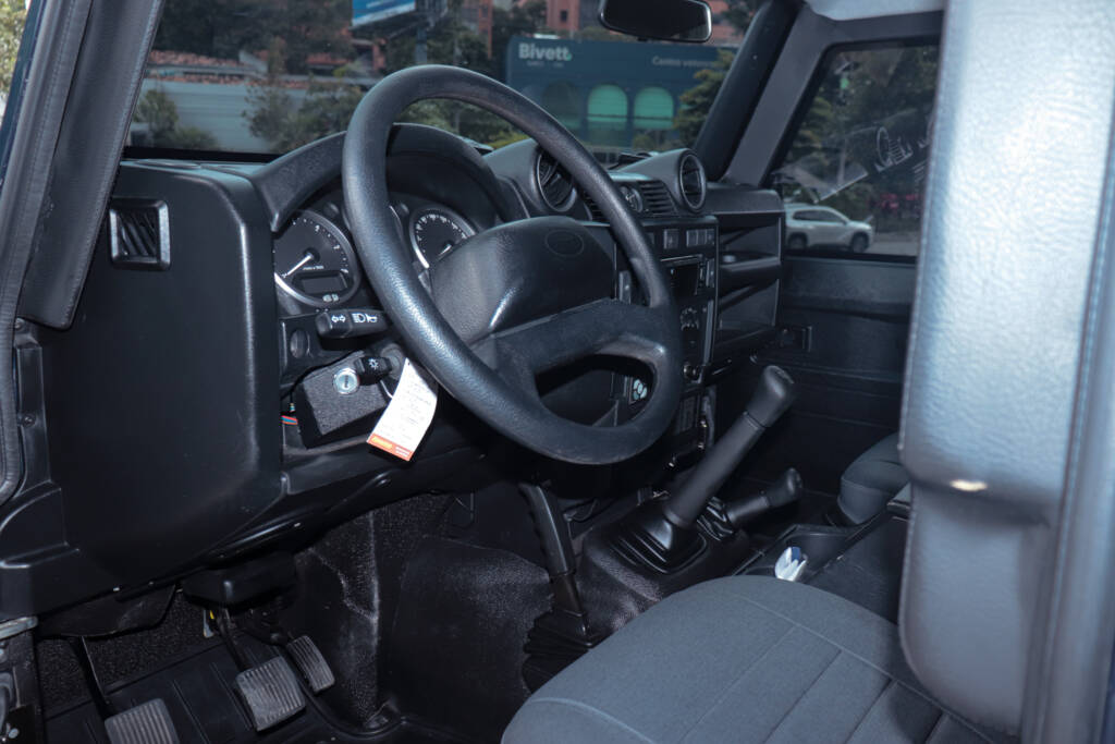 LandRover Defender110 S 2013 ID0071 8