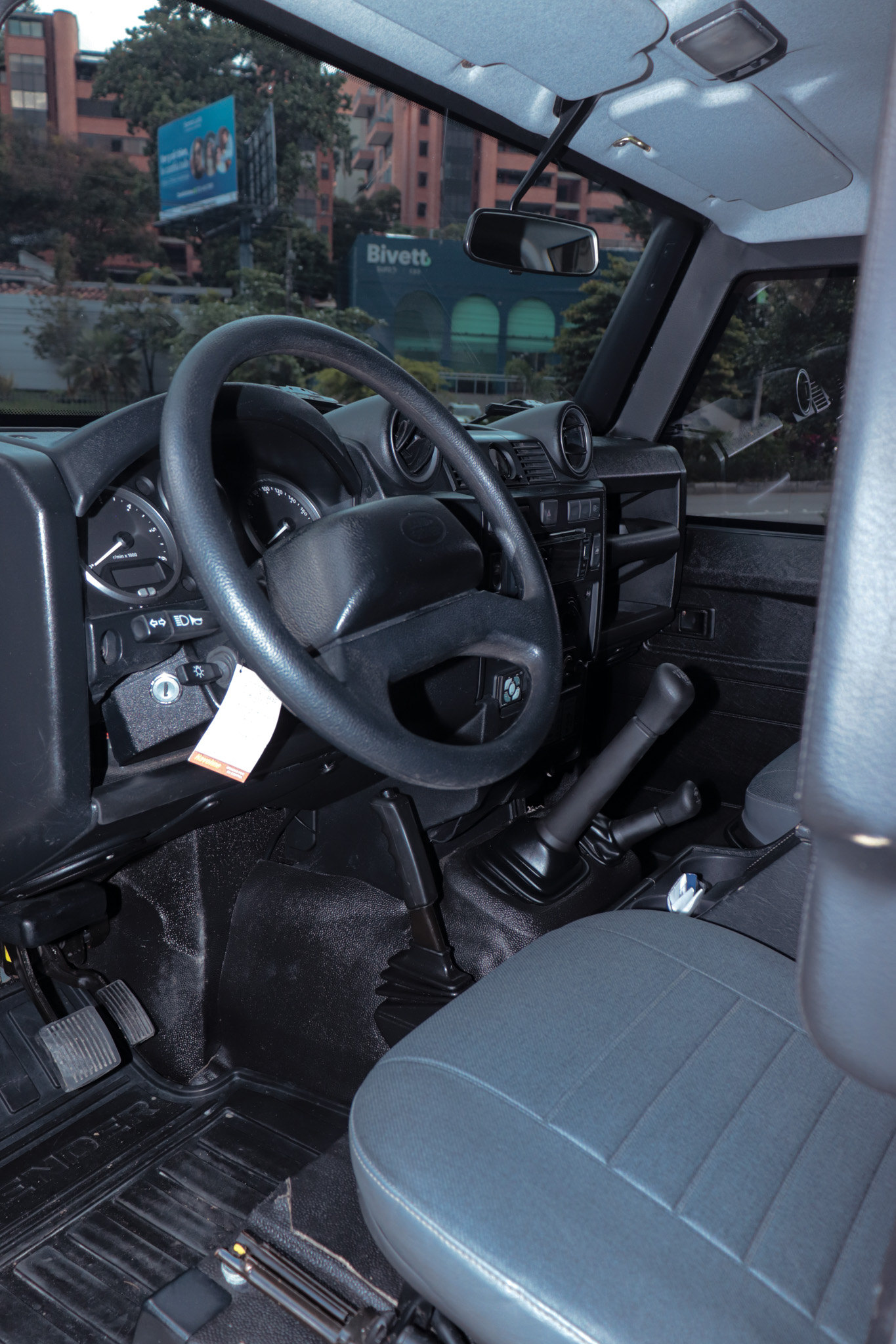 LAND ROVER DEFENDER 110 S (BLINDADO) 2013