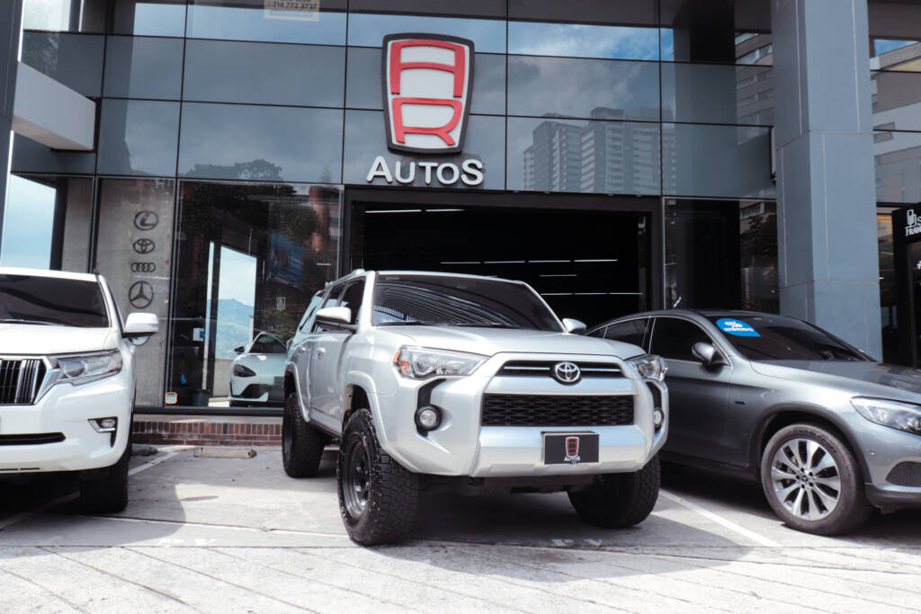 Toyota 4Runner SR5 2020 ID0064 2