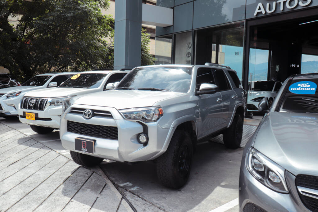 Toyota 4Runner SR5 2020 ID0064 6