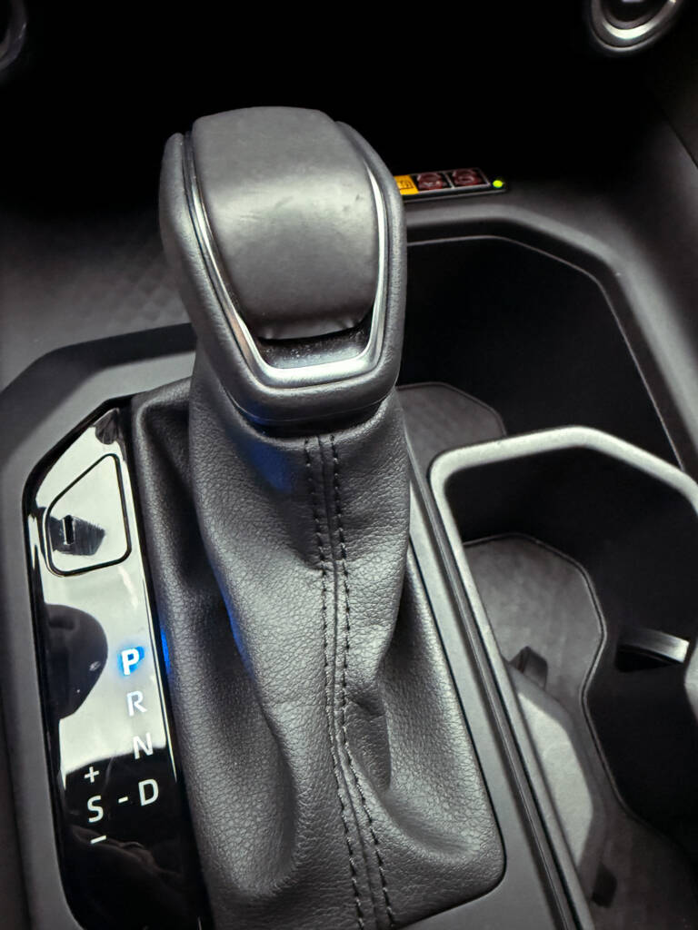 Toyota GrandHighlander Limited 2024 ID0068 17