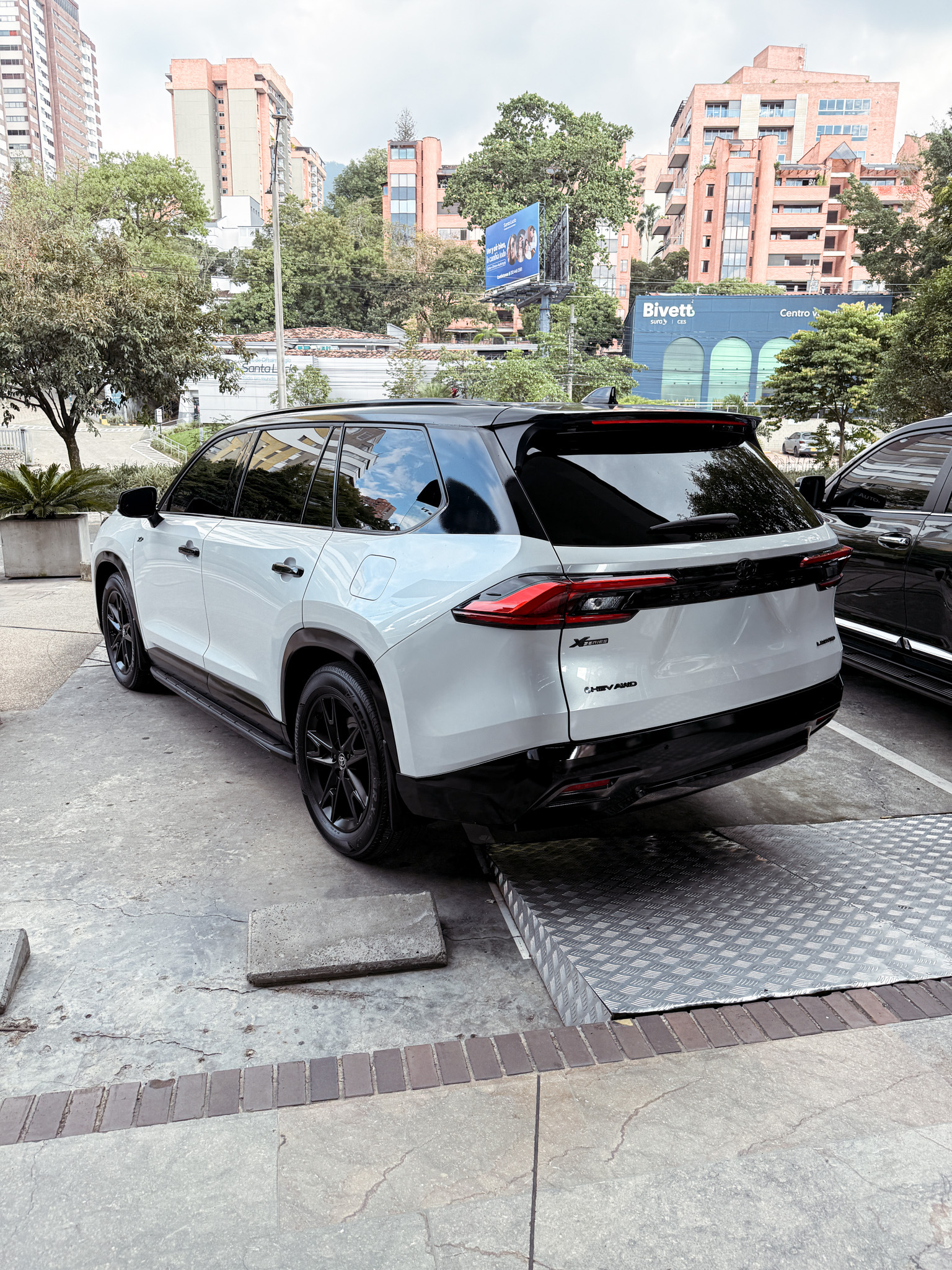 TOYOTA GRAND HIGHLANDER LIMITED 2024