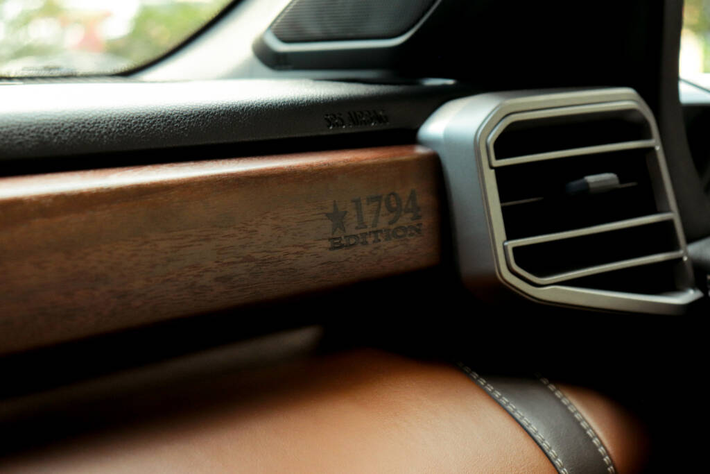 Toyota Sequoia 1794 2026 ID0060 24