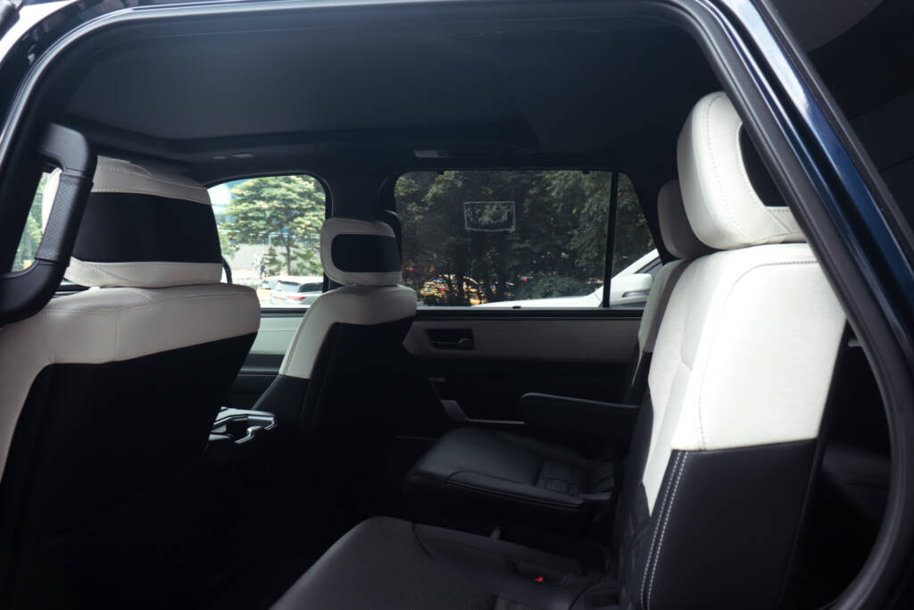 Toyota Sequoia Capstone 2025 ID0067 19