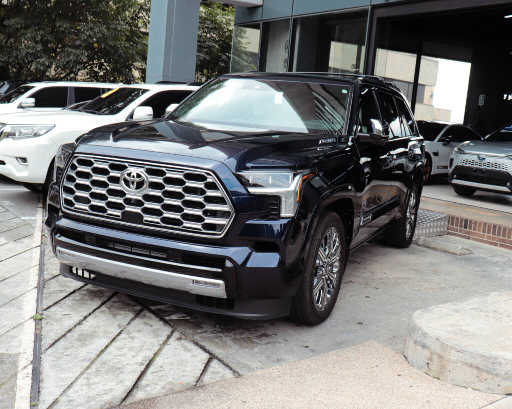 Toyota Sequoia Capstone 2025 ID0067 6