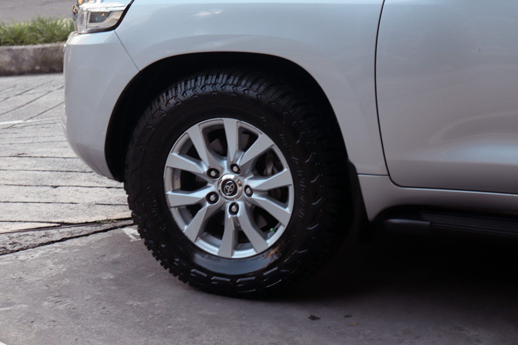 TOYOTA LAND CRUISER 200 VX 2020