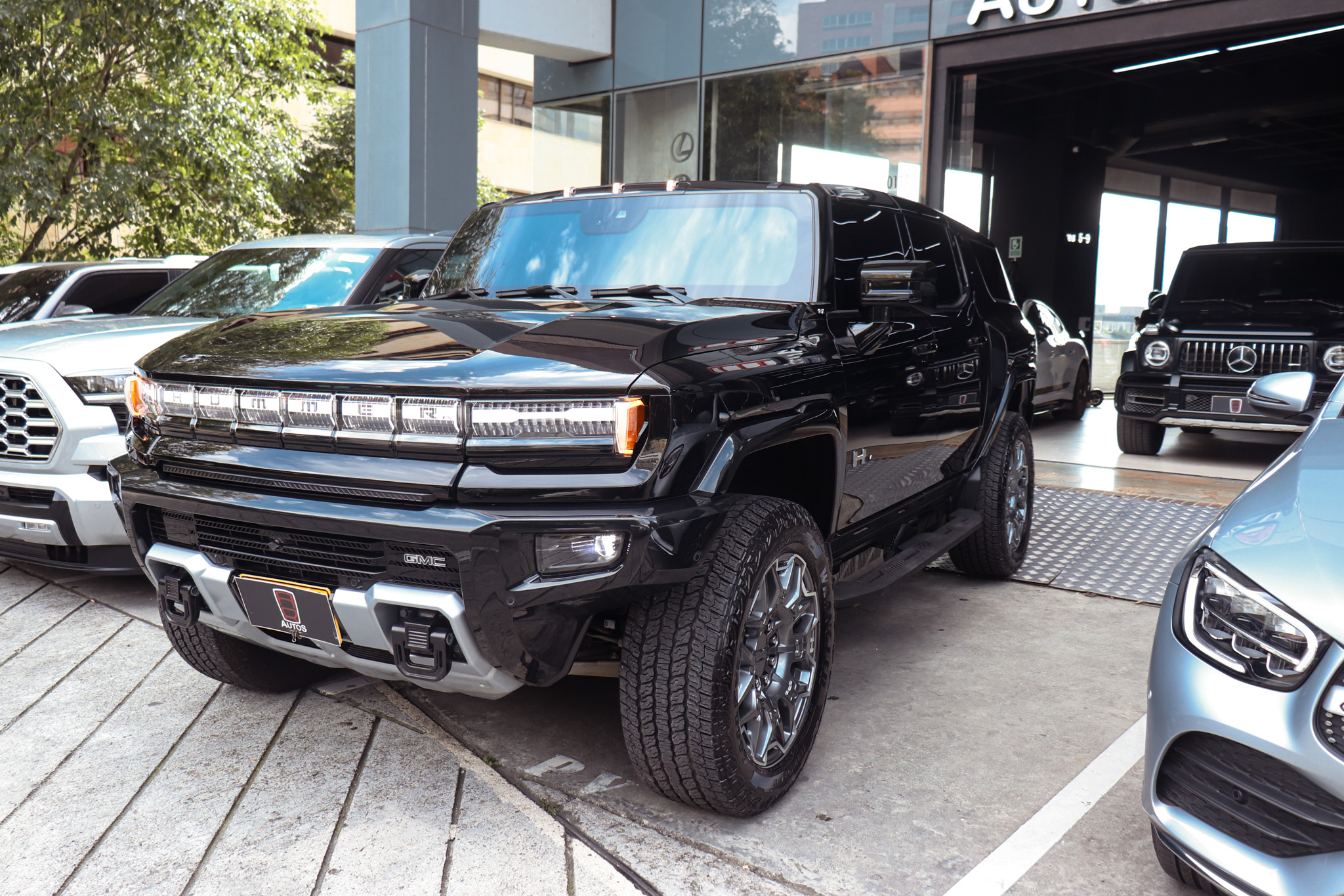 GMC HUMMER 3X EV SUV (BLINDADO) 2025