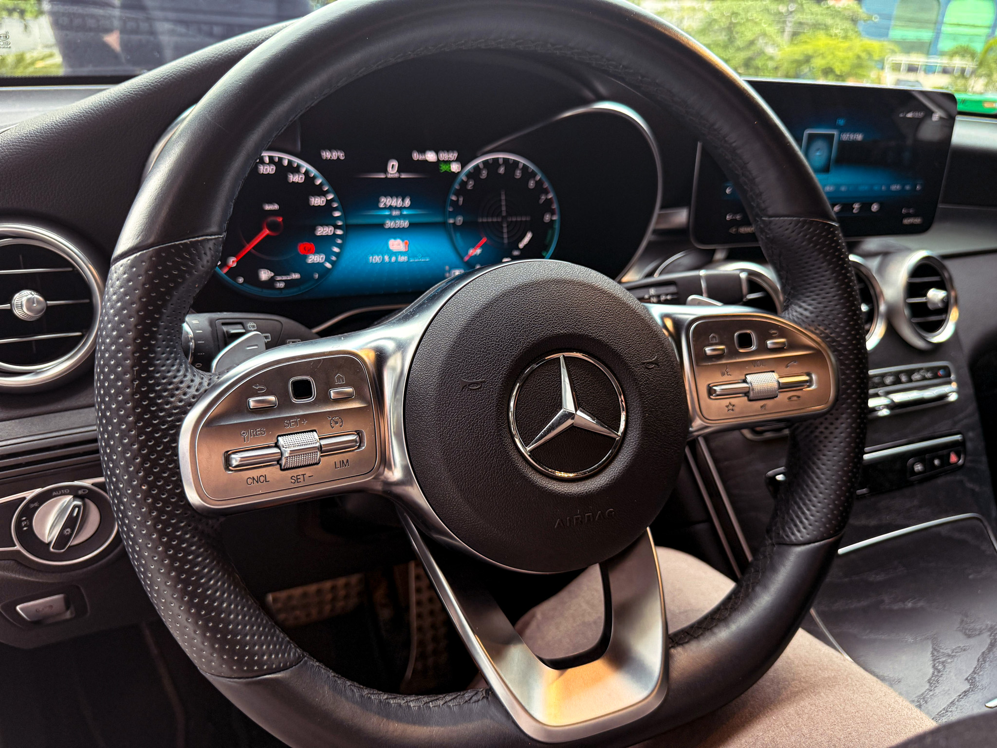 MERCEDES-BENZ GLC 300 E 4MATIC 2022