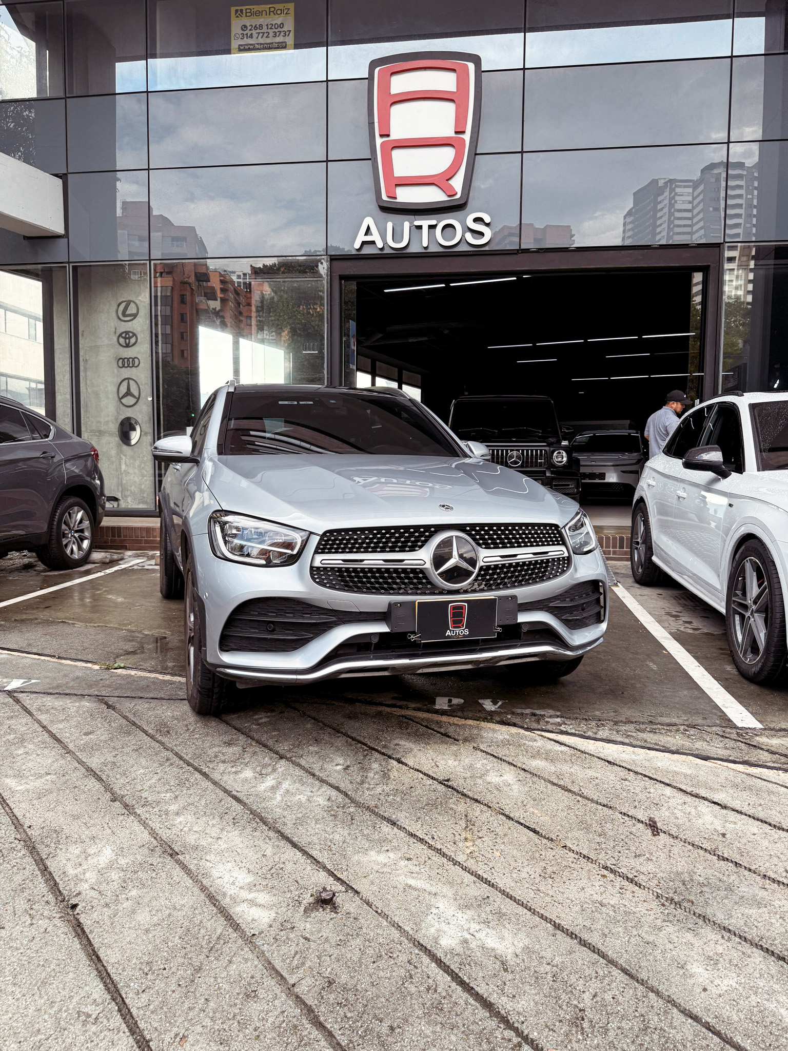 MERCEDES-BENZ GLC 300 E 4MATIC 2022