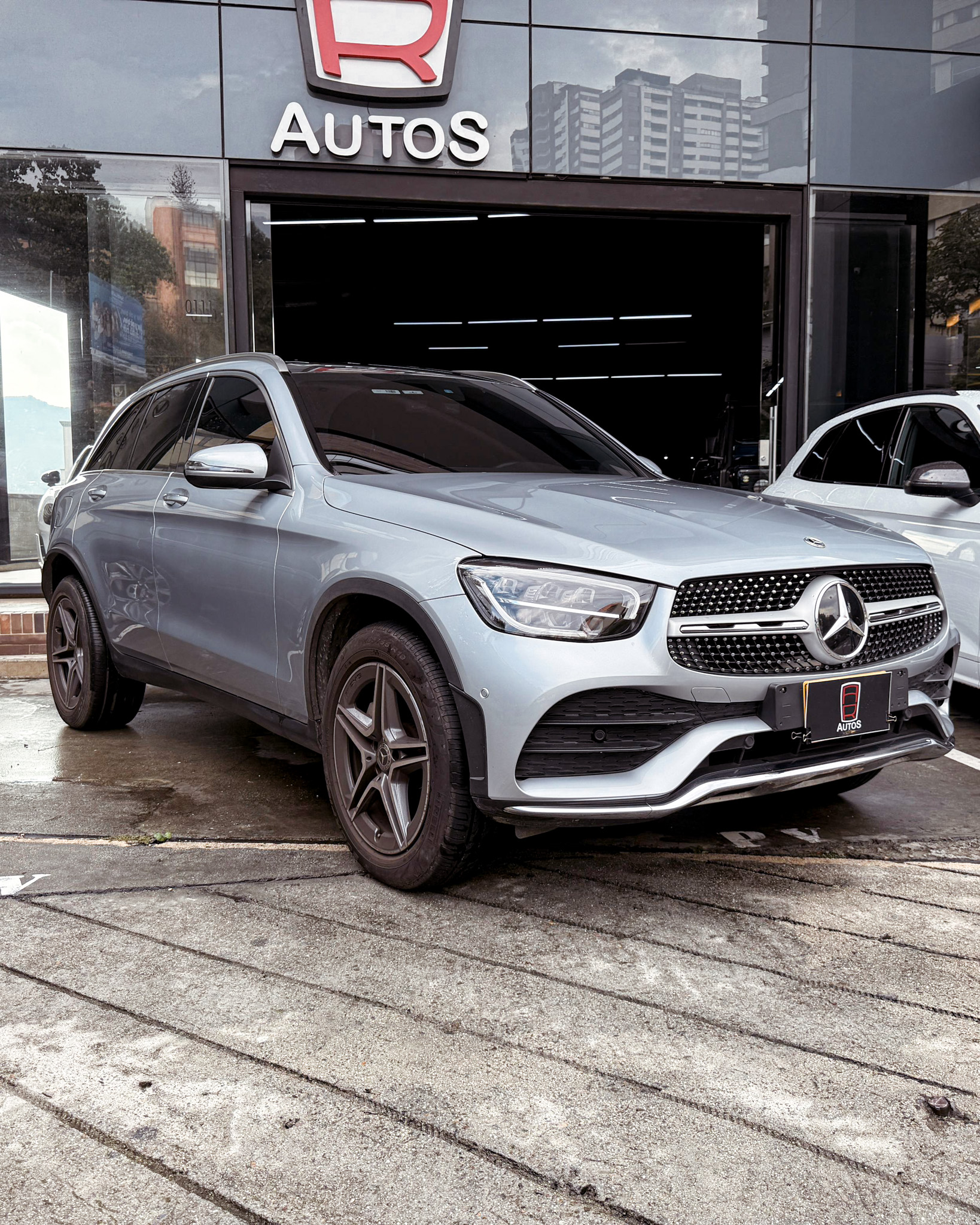 MERCEDES-BENZ GLC 300 E 4MATIC 2022