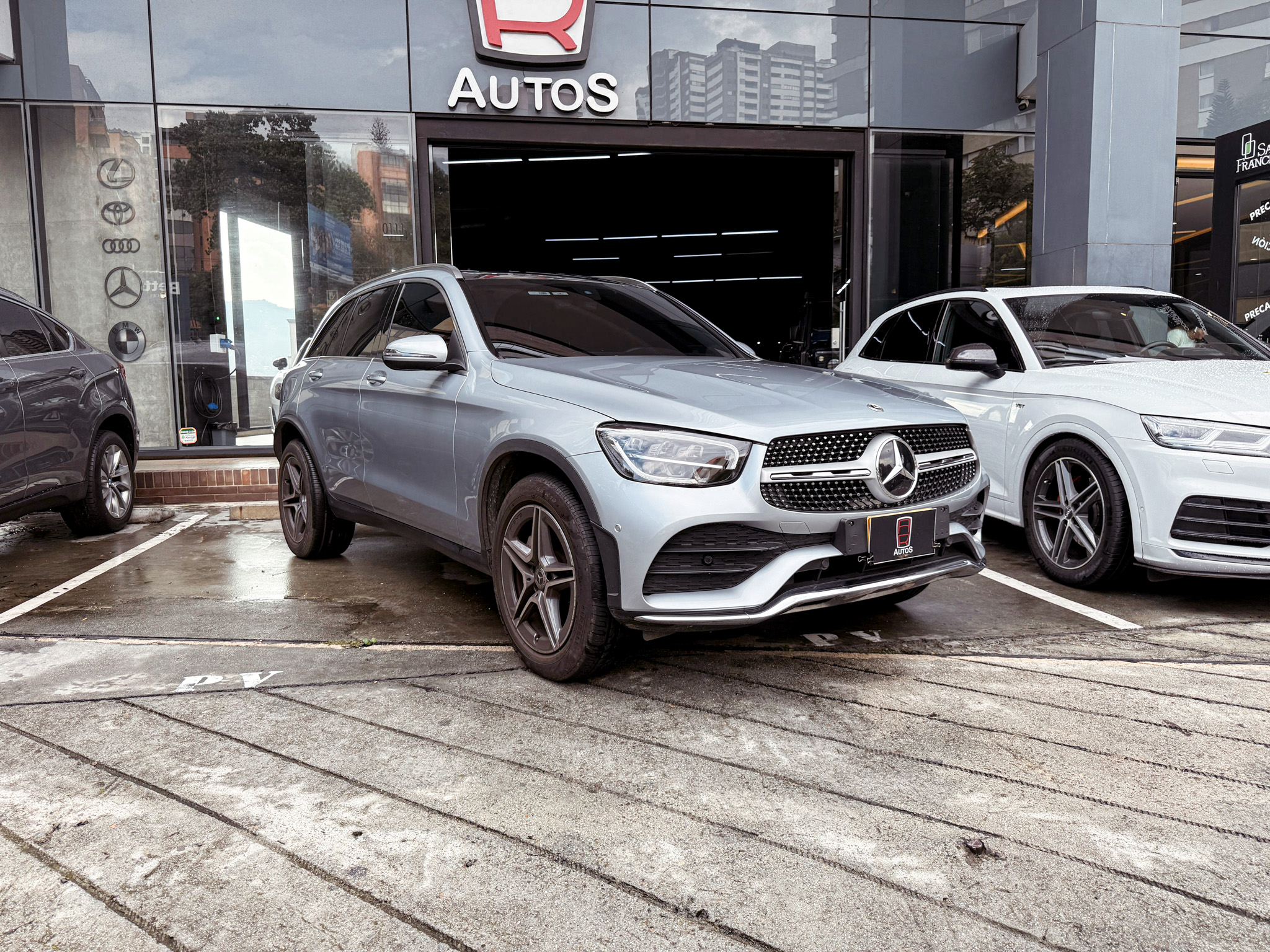 Mercedes GLC 300 E 4MATIC 2022