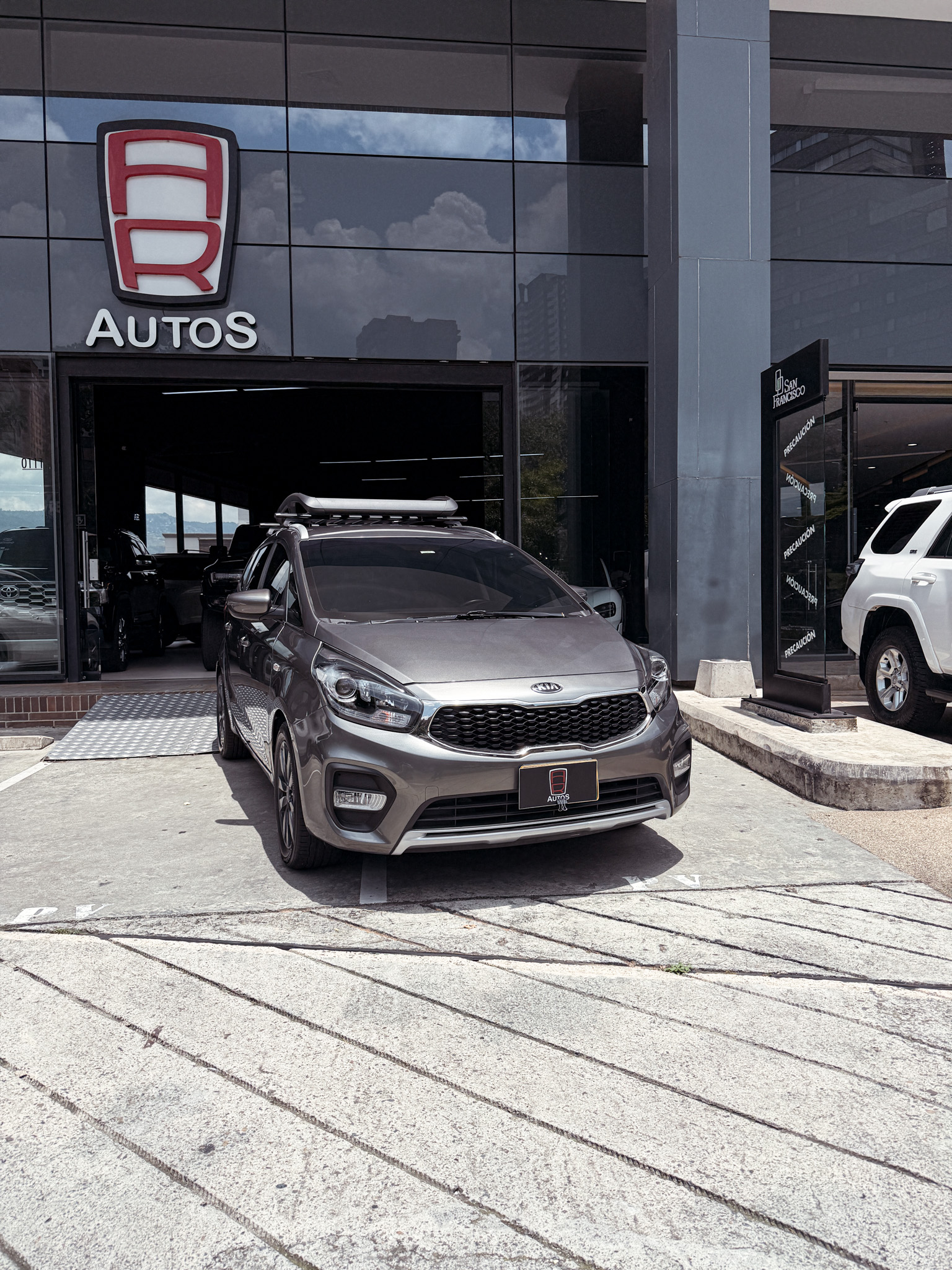 Kia Carens  Suv EX 2018