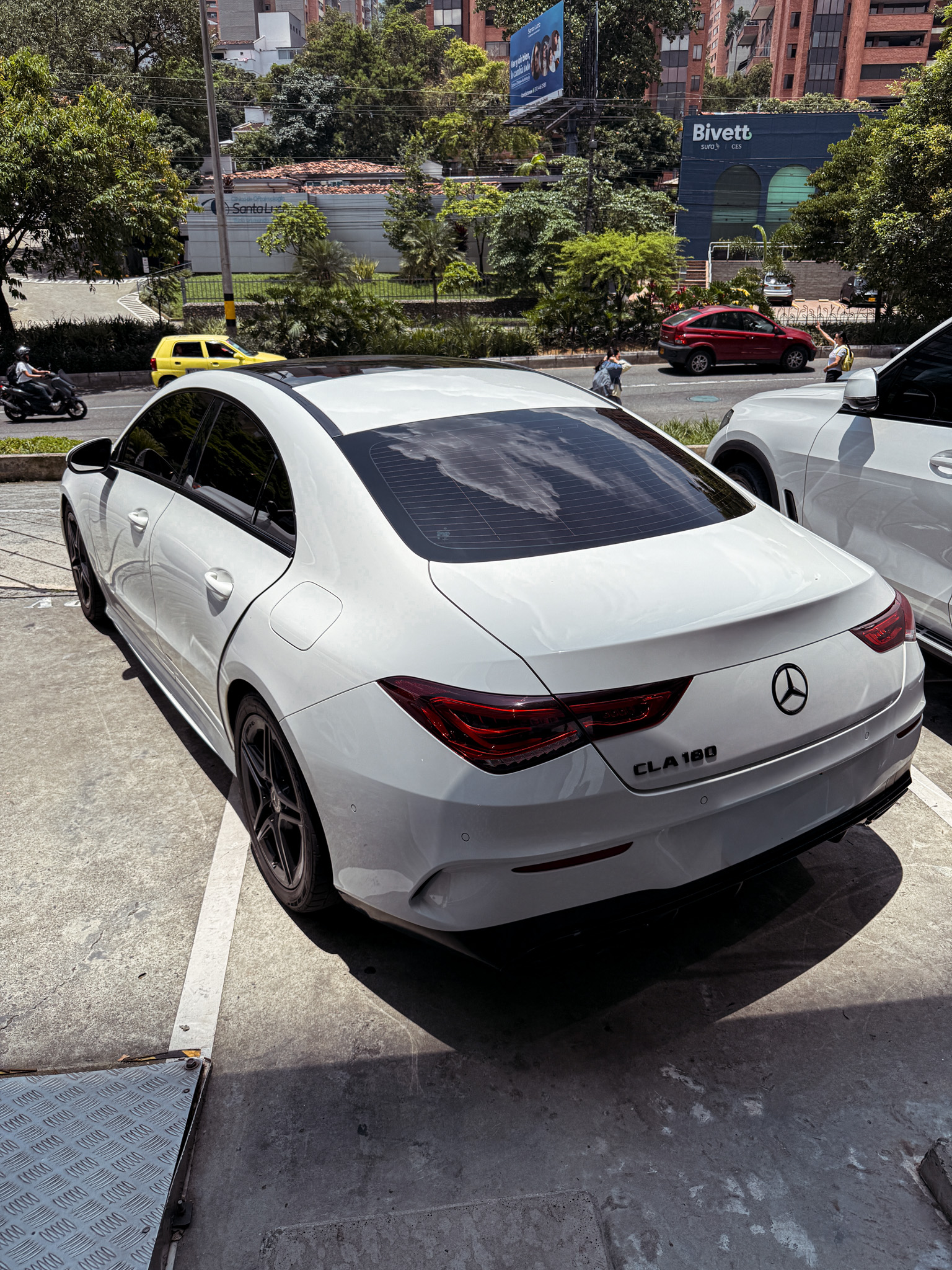 MERCEDES-BENZ CLA 180 2020