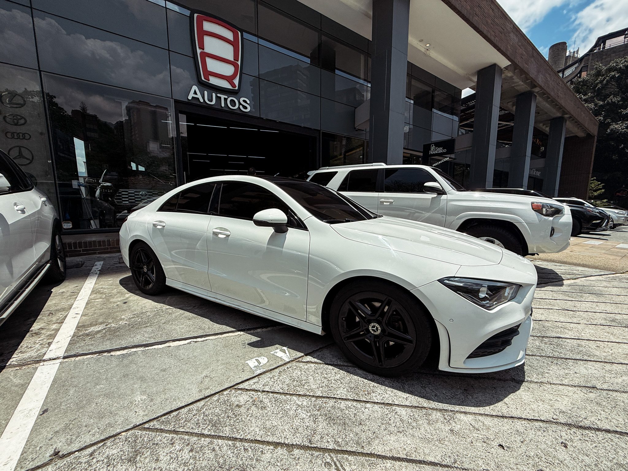 MERCEDES-BENZ CLA 180 2020