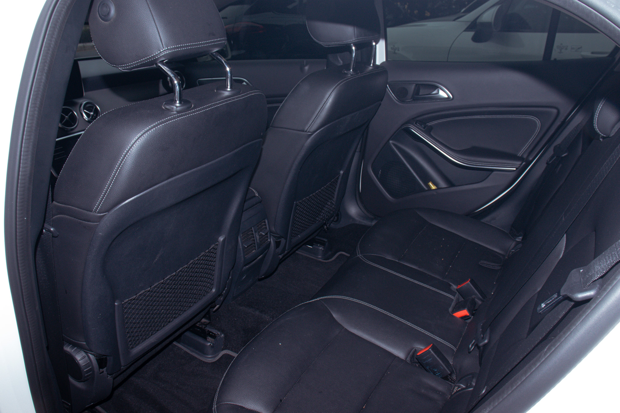 MERCEDES-BENZ GLA 200 2020