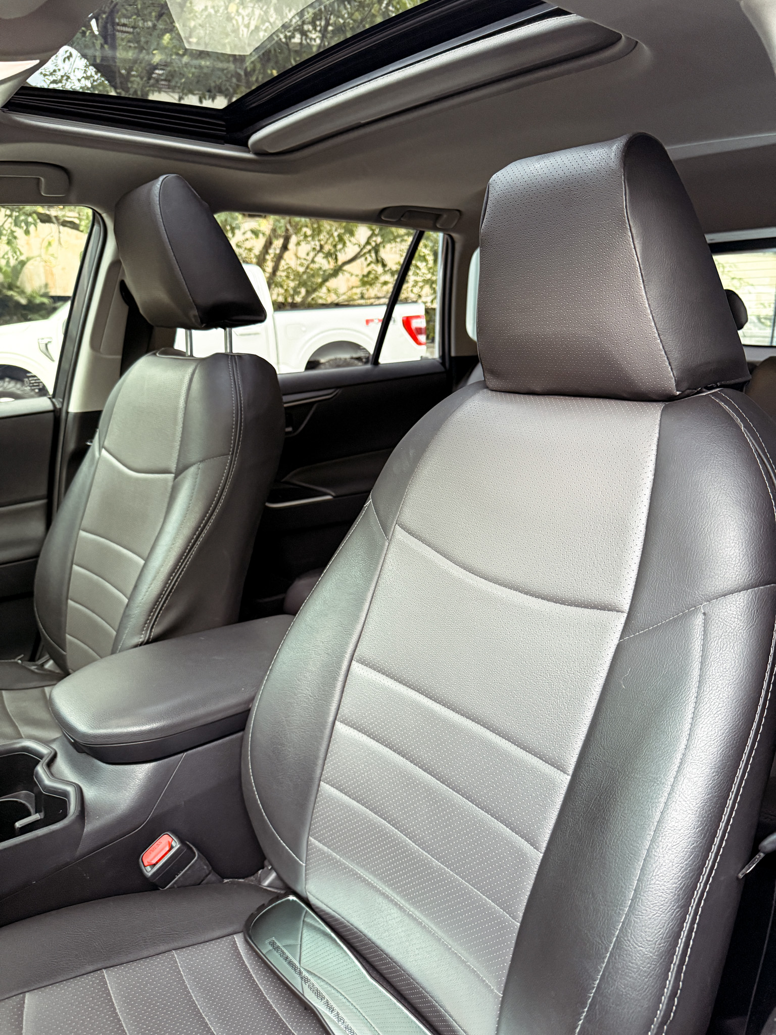 TOYOTA RAV4 XLE 2022