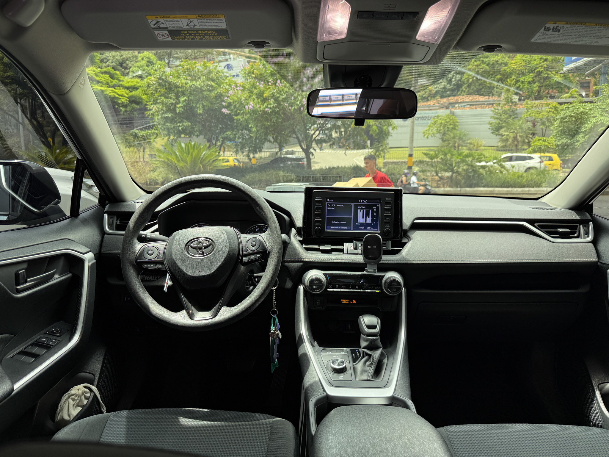 TOYOTA RAV4 LE 2022
