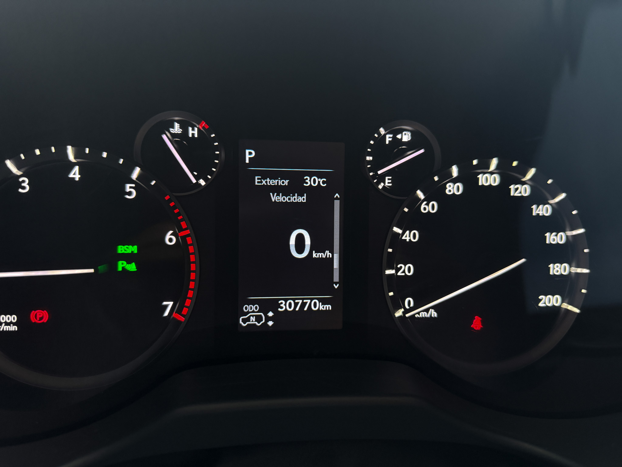 LEXUS GX460 (BLINDADO) 2022