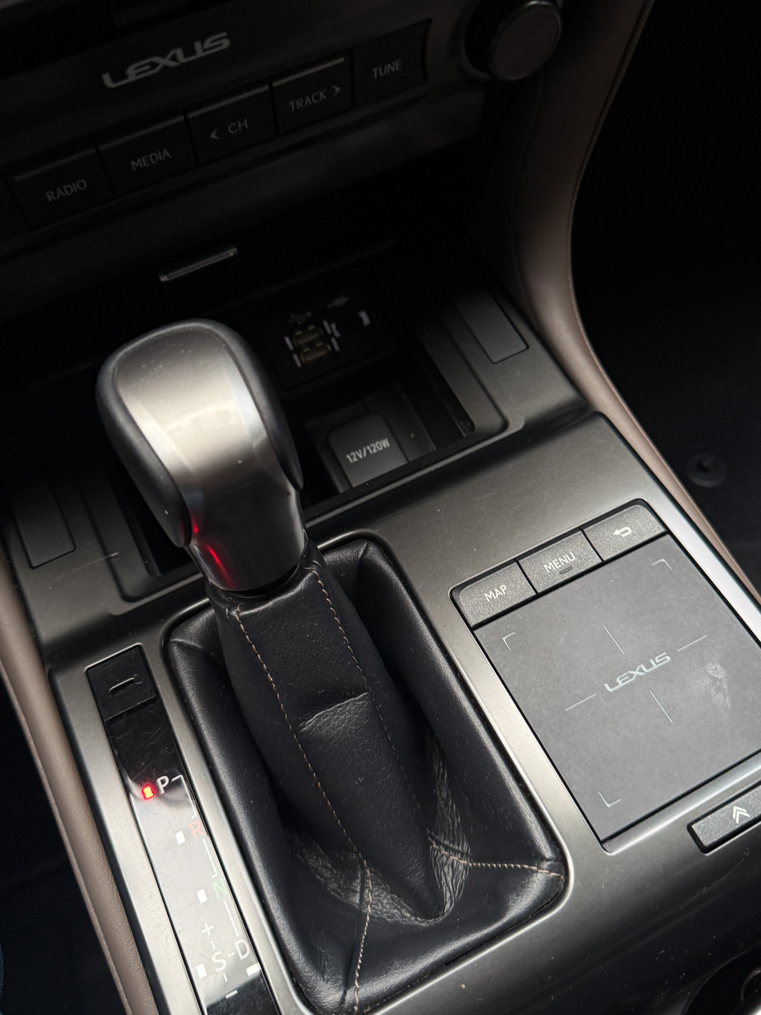LEXUS GX460 (BLINDADO) 2022