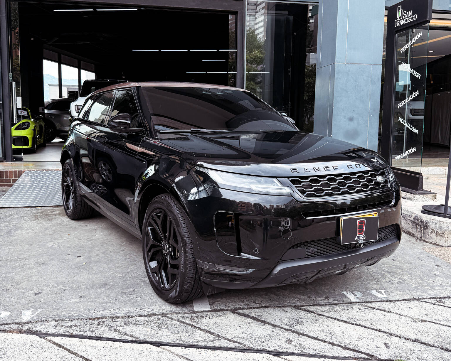 Land Rover Range Rover Evoque 2023
