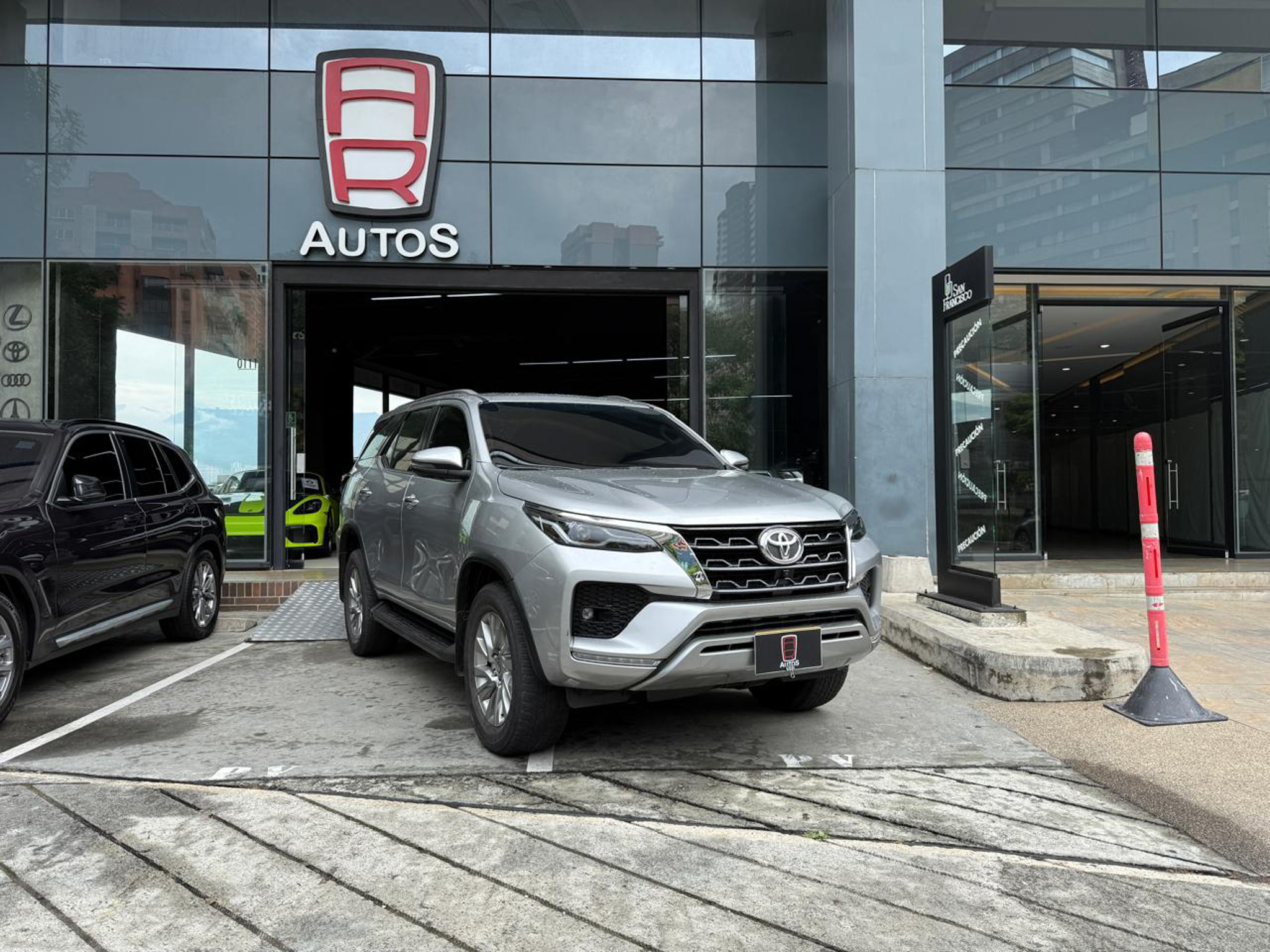 Toyota Fortuner  SR-V 2022
